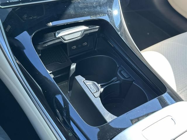 Used 2025 Mercedes-Benz C 300 4MATIC Sedan image 33