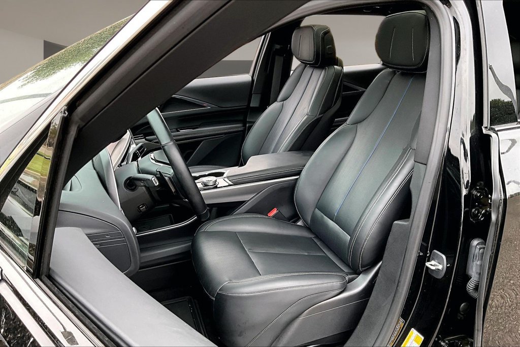 Certified 2024 Cadillac Lyriq Luxury RWD image 27