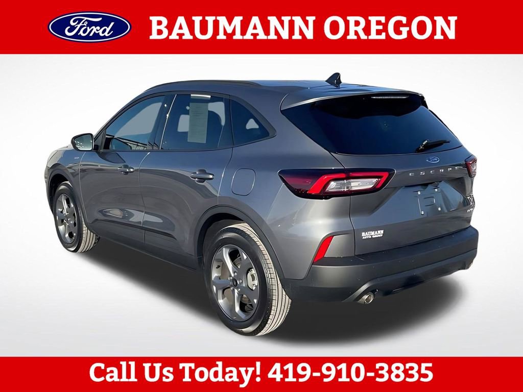 Used 2026 Ford Escape ST-Line w/ Cold Weather Package AWD/4WD image 8