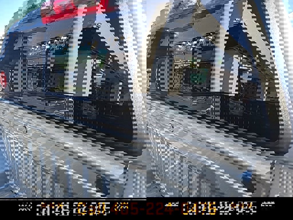 New 2026 GMC Canyon Elevation w/ Convenience Package image 15