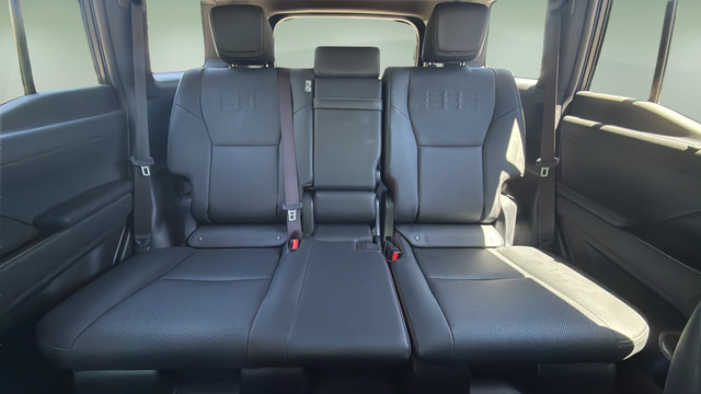 Used 2024 Lexus GX 550 AWD/4WD image 48