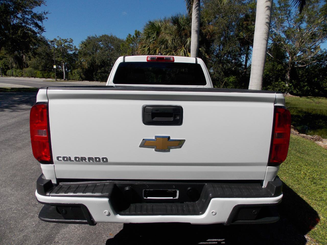 Used 2015 Chevrolet Colorado W/T w/ WT Convenience Package RWD image 15
