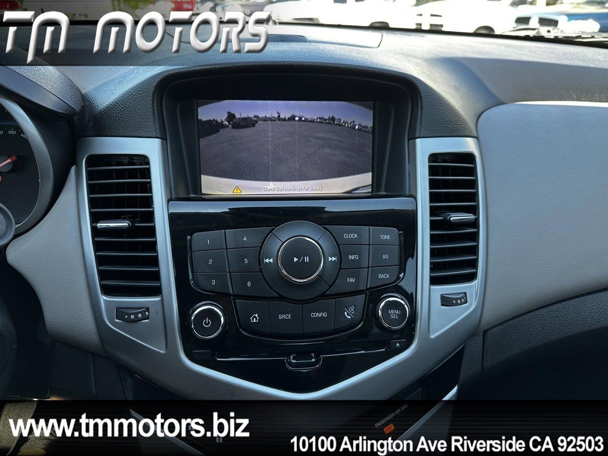 Used 2014 Chevrolet Cruze LT image 8