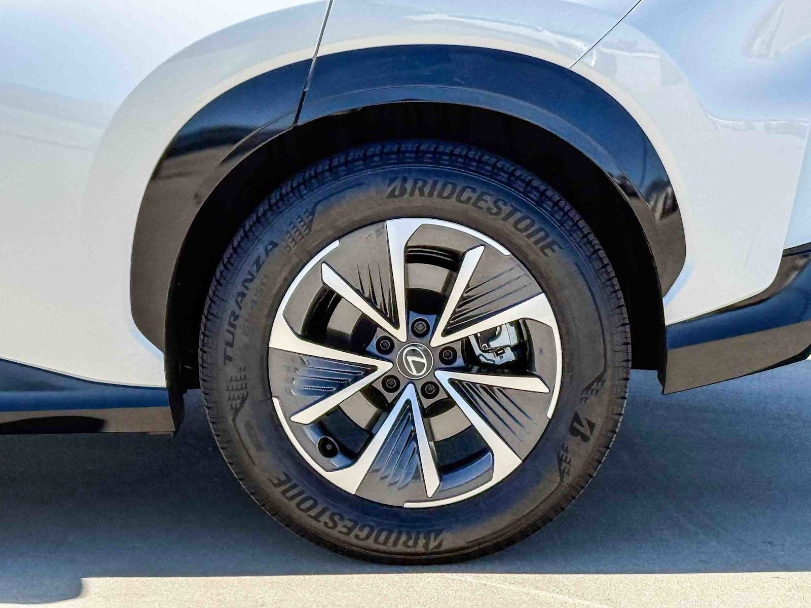Used 2025 Lexus RZ 300e FWD image 10