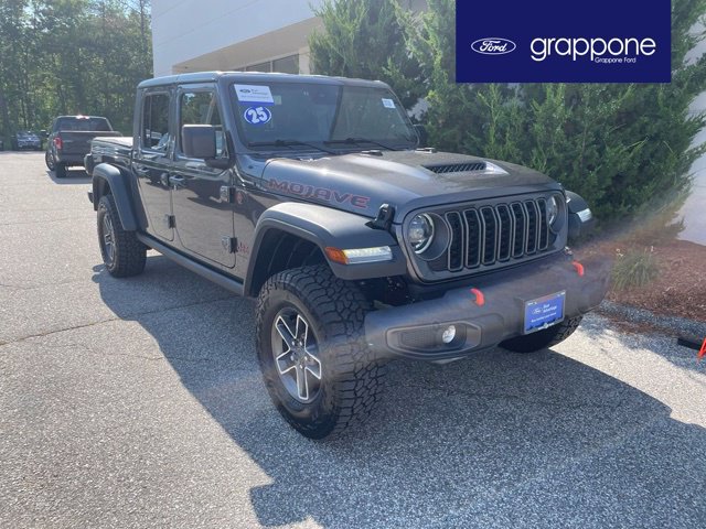 Used 2025 Jeep Gladiator Mojave w/ Convenience Group