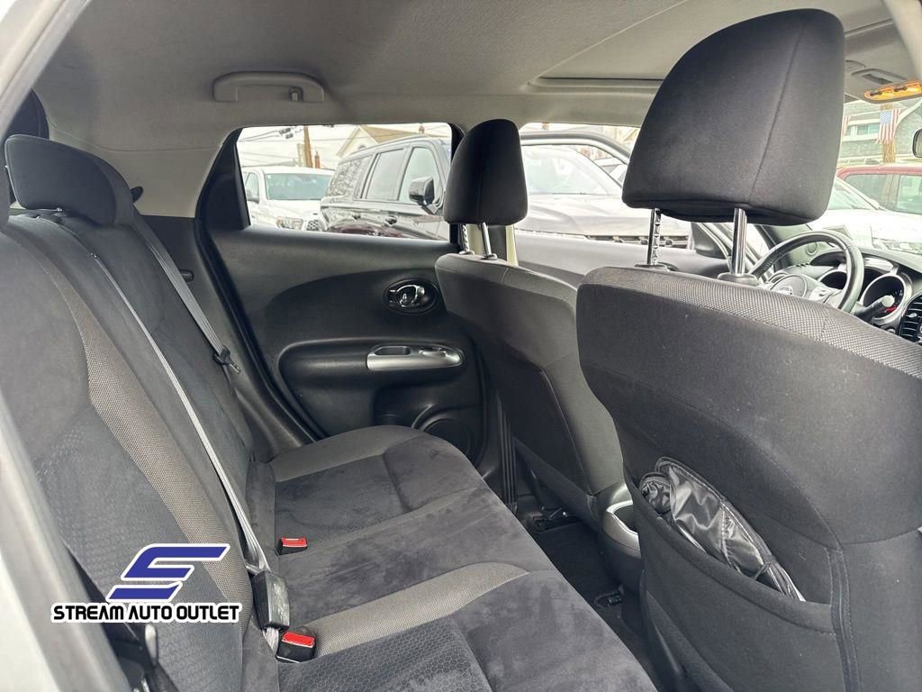 Used 2017 Nissan Juke SV image 26