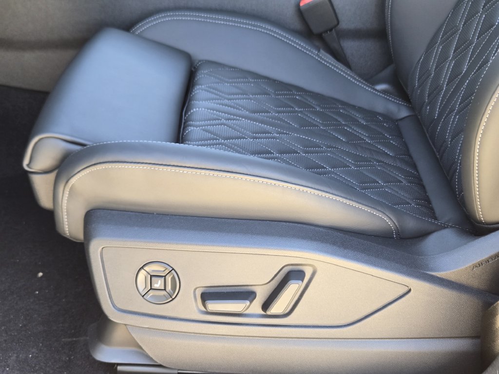 New 2026 Audi SQ5 Prestige AWD/4WD image 28