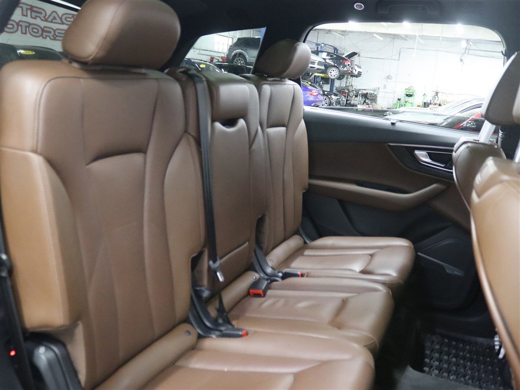 Used 2018 Audi Q7 3.0T Prestige image 18