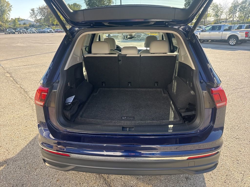 Used 2022 Volkswagen Tiguan SE image 20