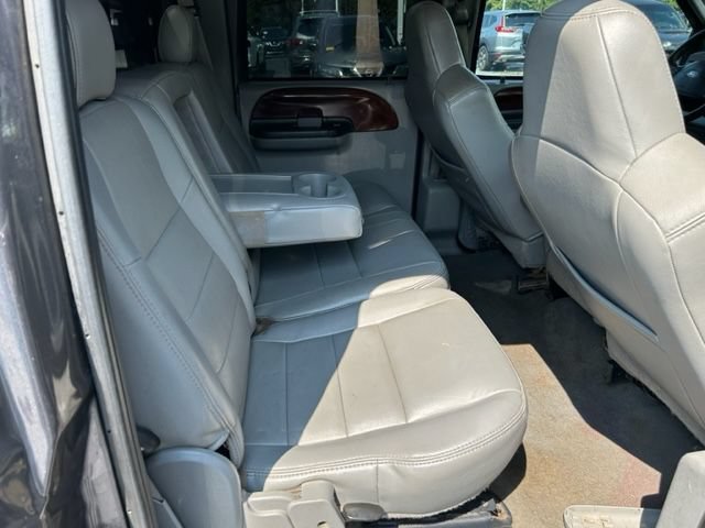 Used 2007 Ford F350 Lariat RWD image 12