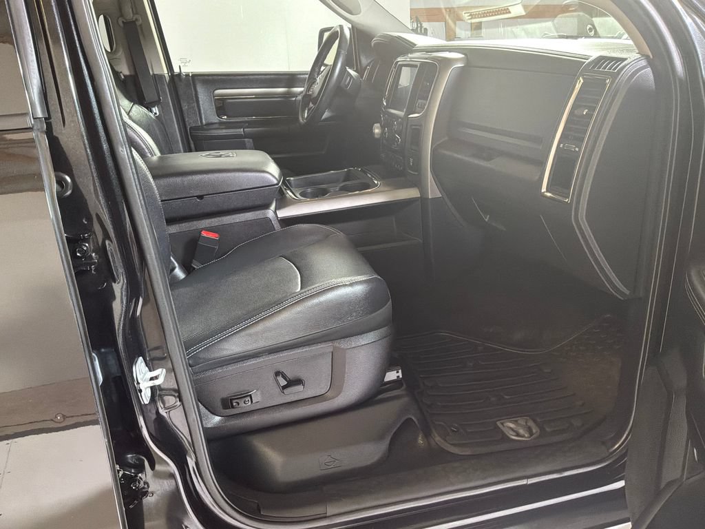 Used 2015 RAM 1500 Sport w/ Black Ram 1500 Sport Group AWD/4WD image 19