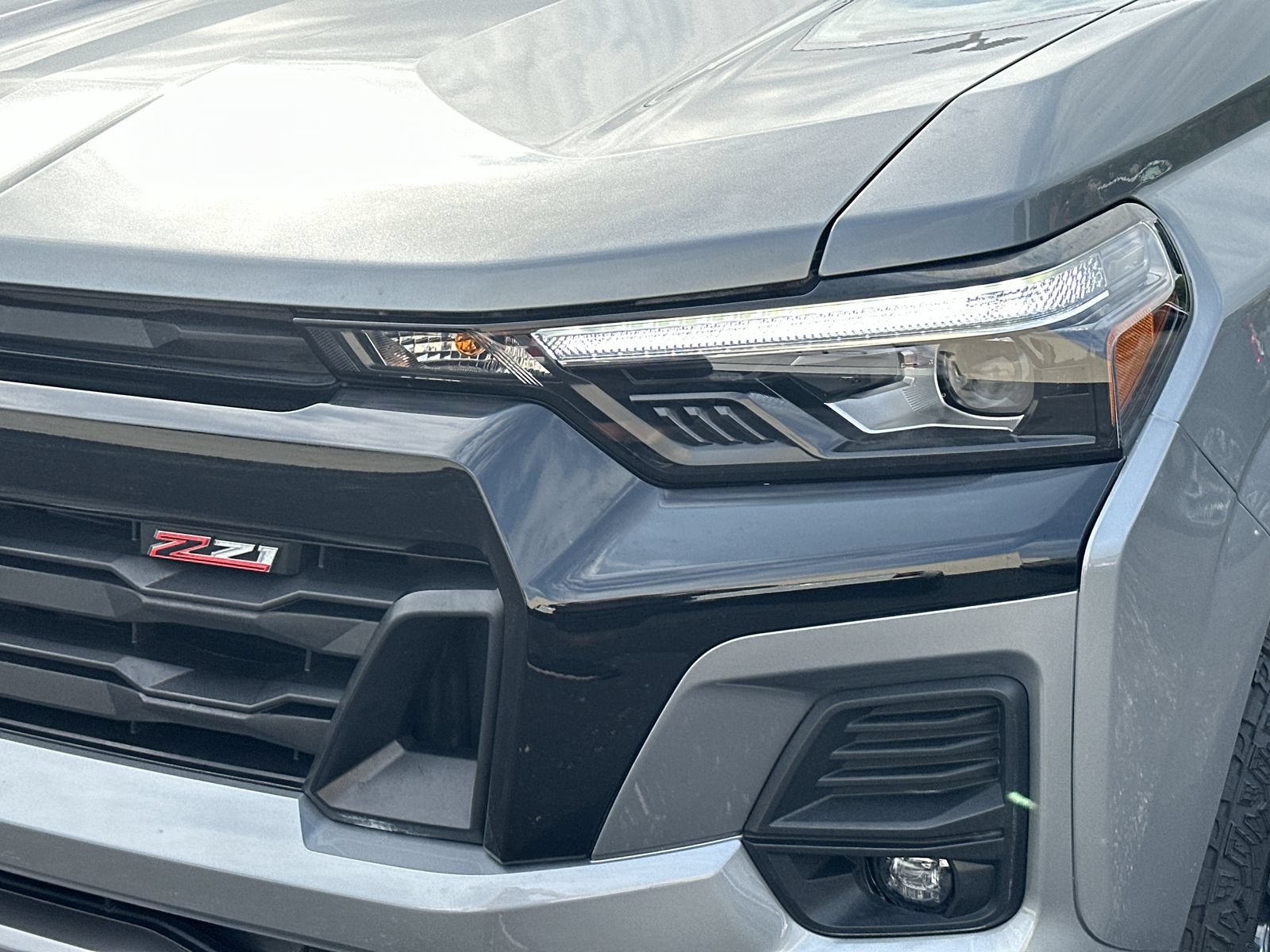 Used 2025 Chevrolet Colorado Z71 AWD/4WD image 11