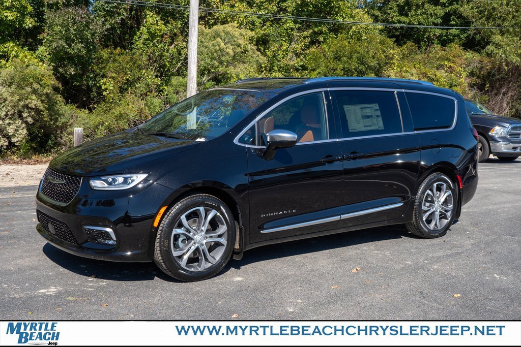 New 2026 Chrysler Pacifica Pinnacle image 2