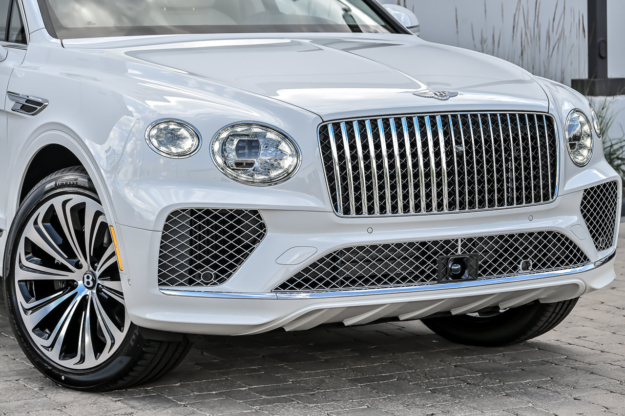 New 2026 Bentley Bentayga AWD/4WD image 2
