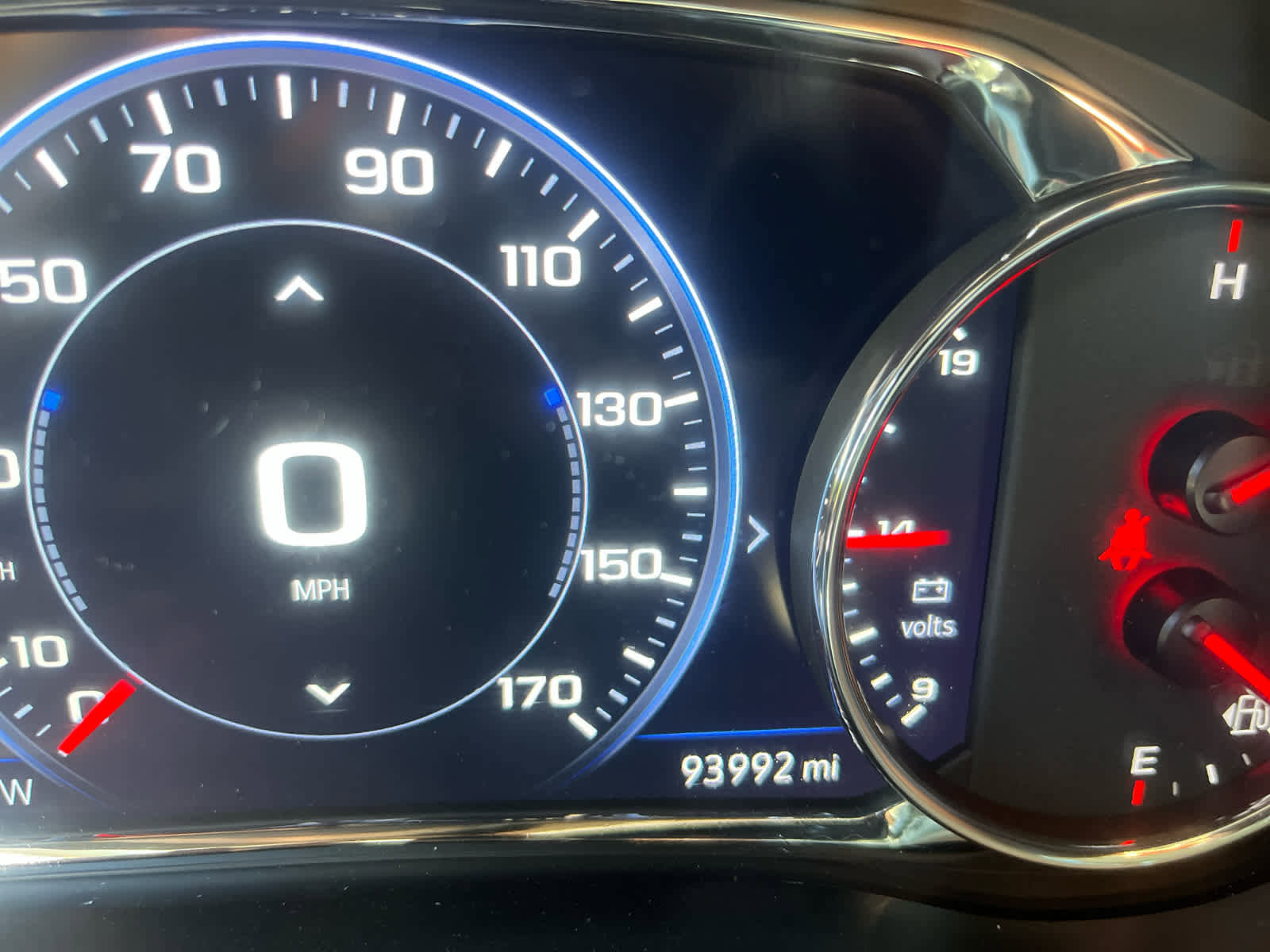 Used 2022 GMC Acadia SLT w/ Technology Package image 13