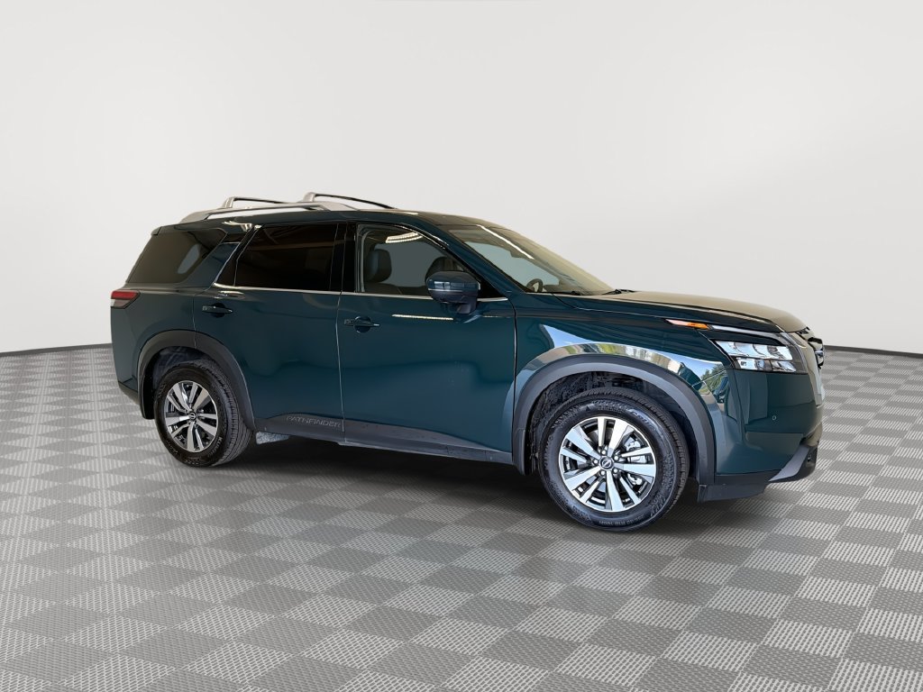 Certified 2025 Nissan Pathfinder SL FWD image 14