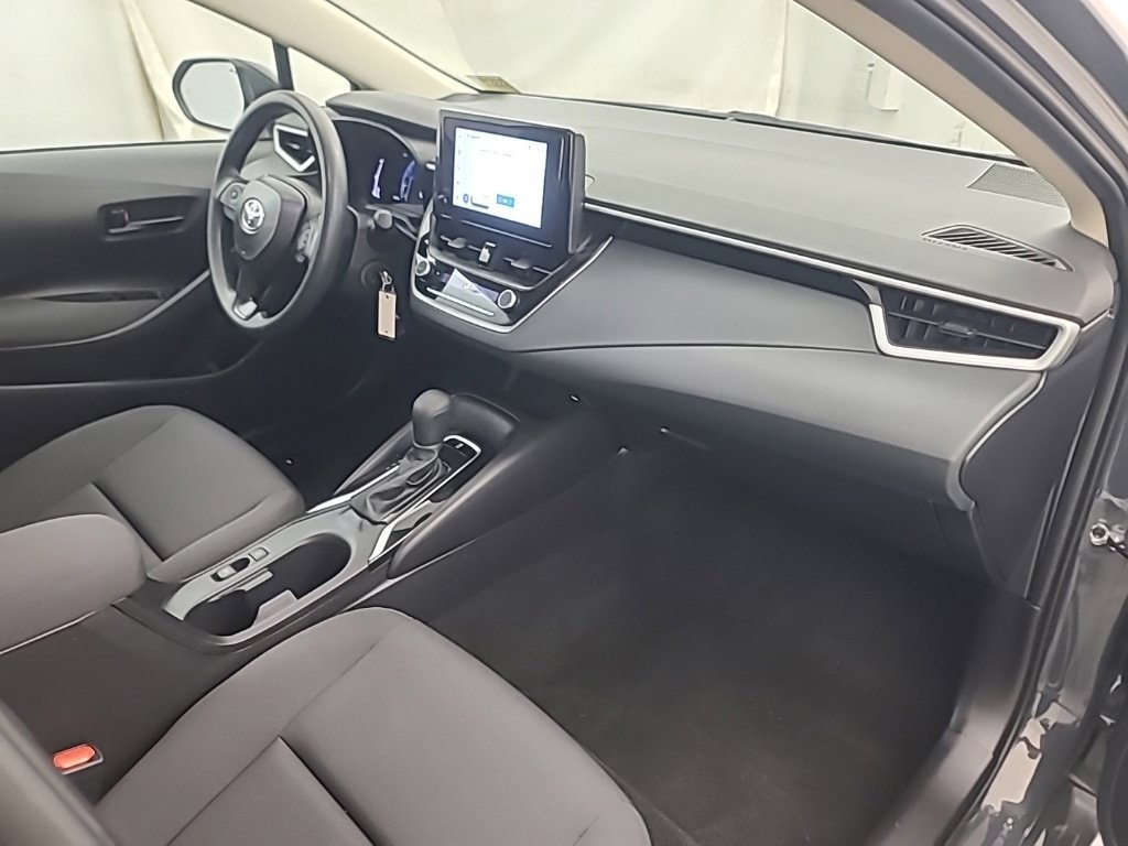 Used 2026 Toyota Corolla LE FWD image 14