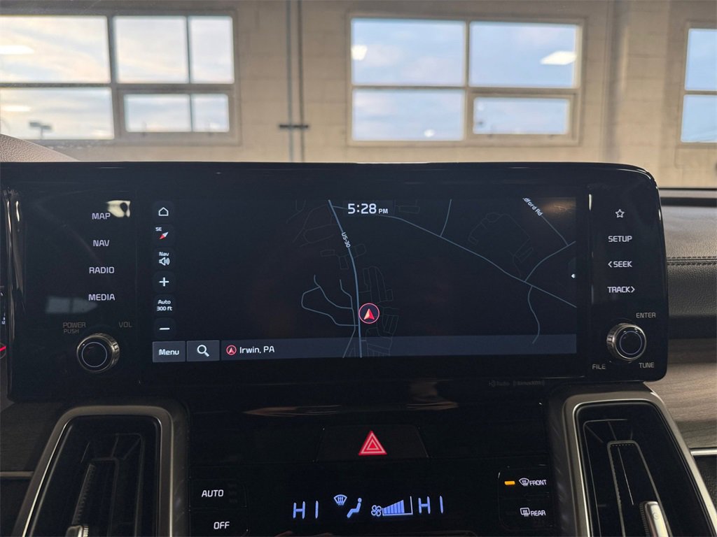 Certified 2022 Kia Sorento S w/ Panoramic Sunroof Package image 19