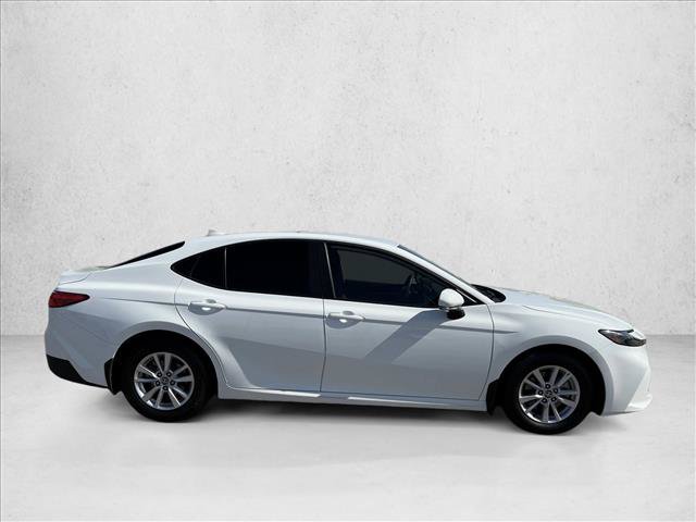 Used 2025 Toyota Camry LE FWD image 4