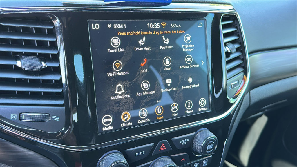 Used 2021 Jeep Grand Cherokee Laredo X image 15