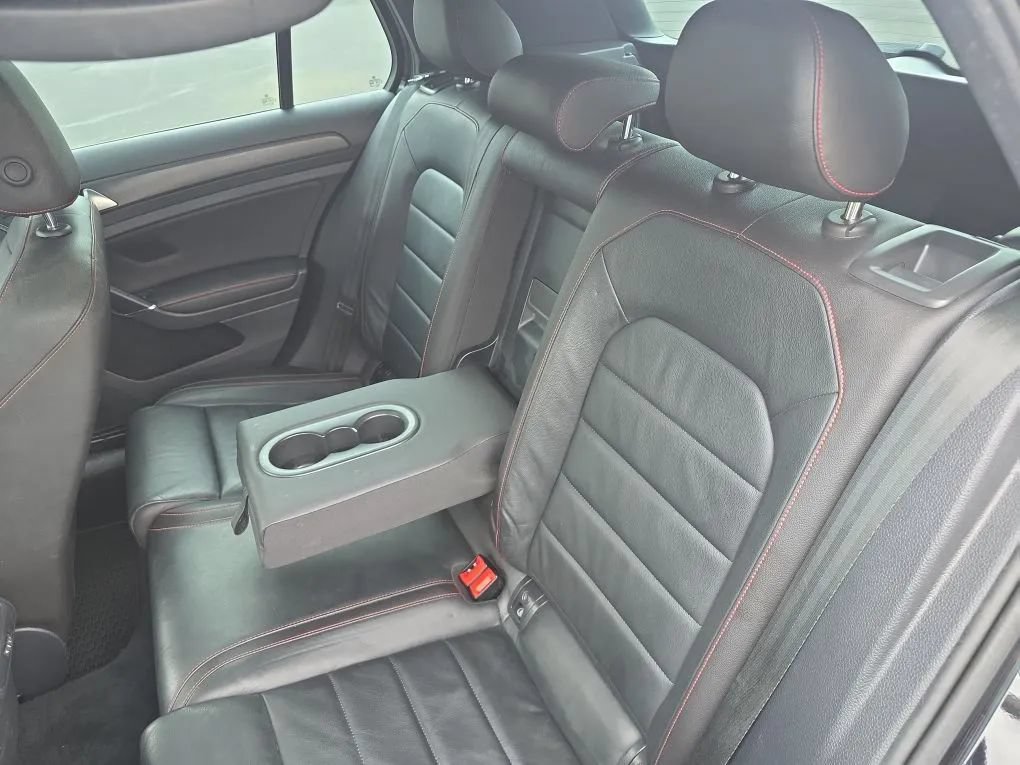 Used 2019 Volkswagen GTI Autobahn FWD image 37