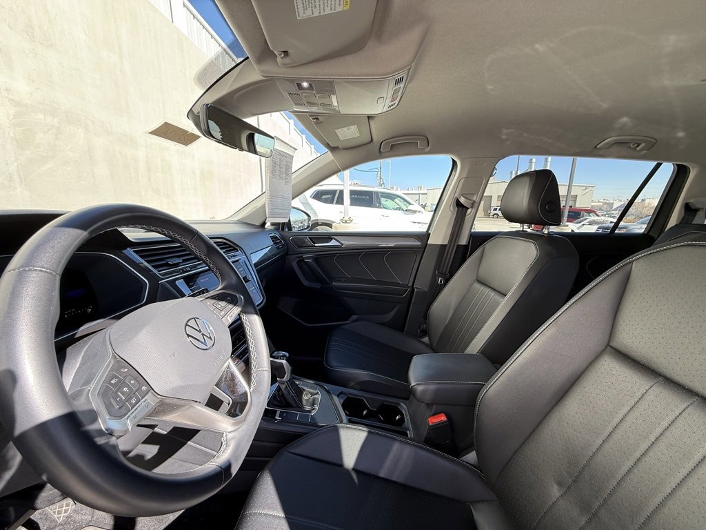 Used 2023 Volkswagen Tiguan SE image 5