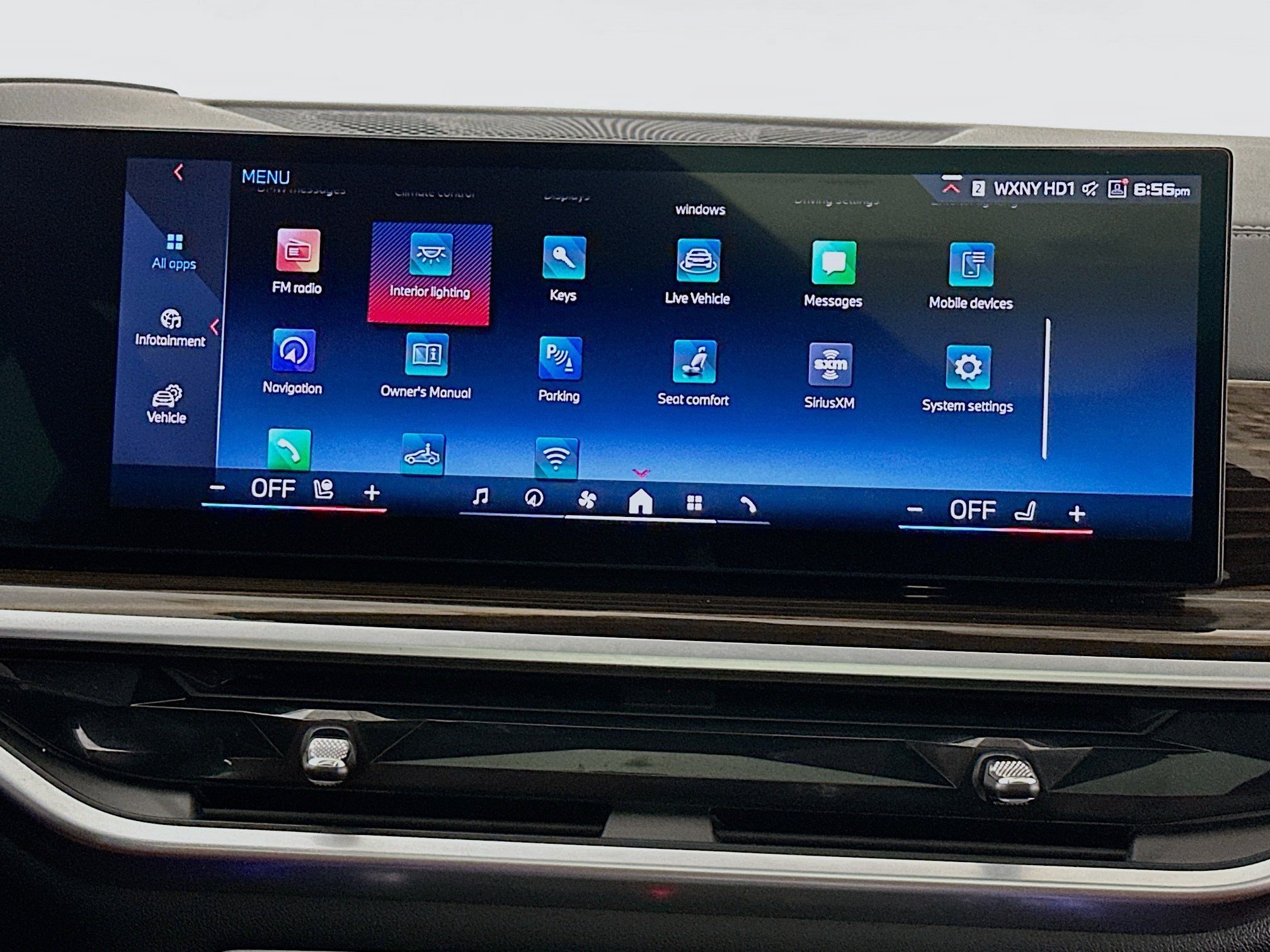 Used 2025 BMW X5 M60i AWD/4WD image 12