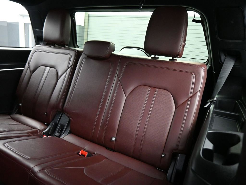 Used 2024 Ford Expedition Limited AWD/4WD image 21