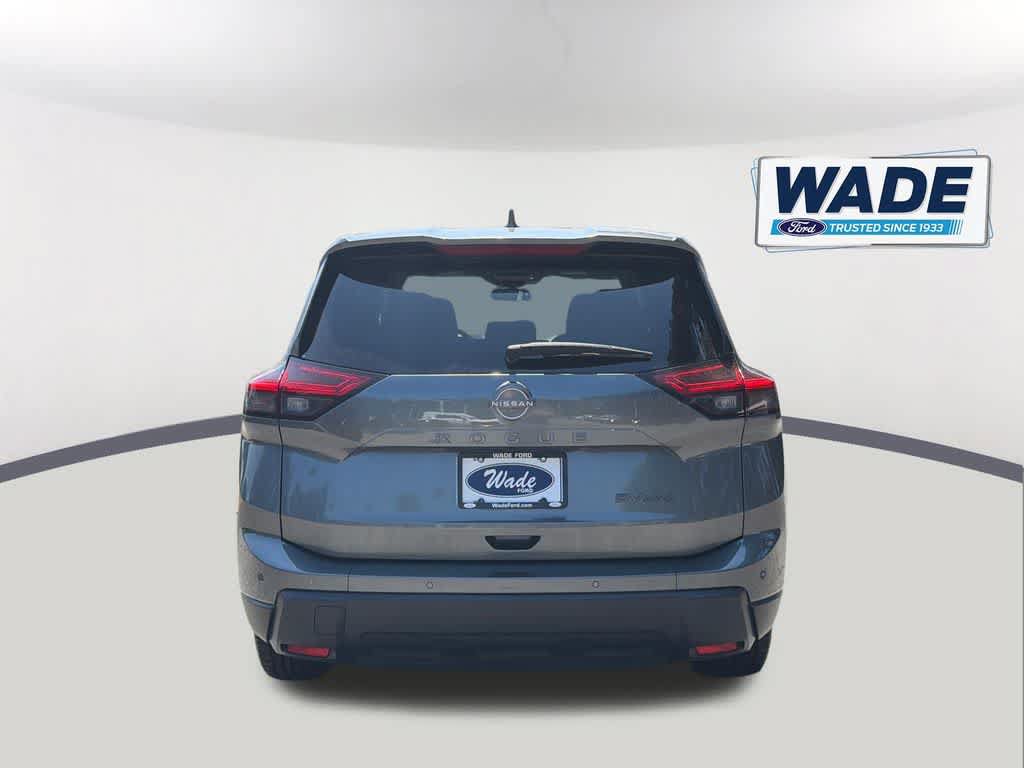 Used 2024 Nissan Rogue SV AWD/4WD image 6