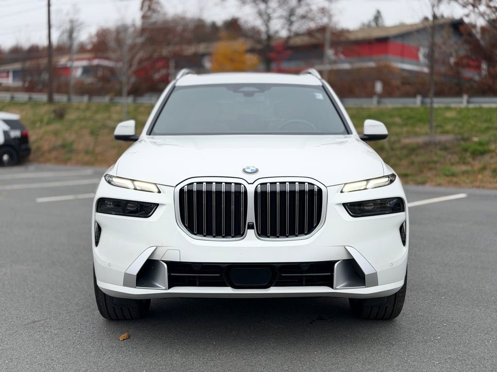 Certified 2023 BMW X7 xDrive40i w/ Premium Package image 10