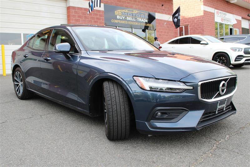 Used 2021 Volvo S60 T5 Momentum FWD image 7