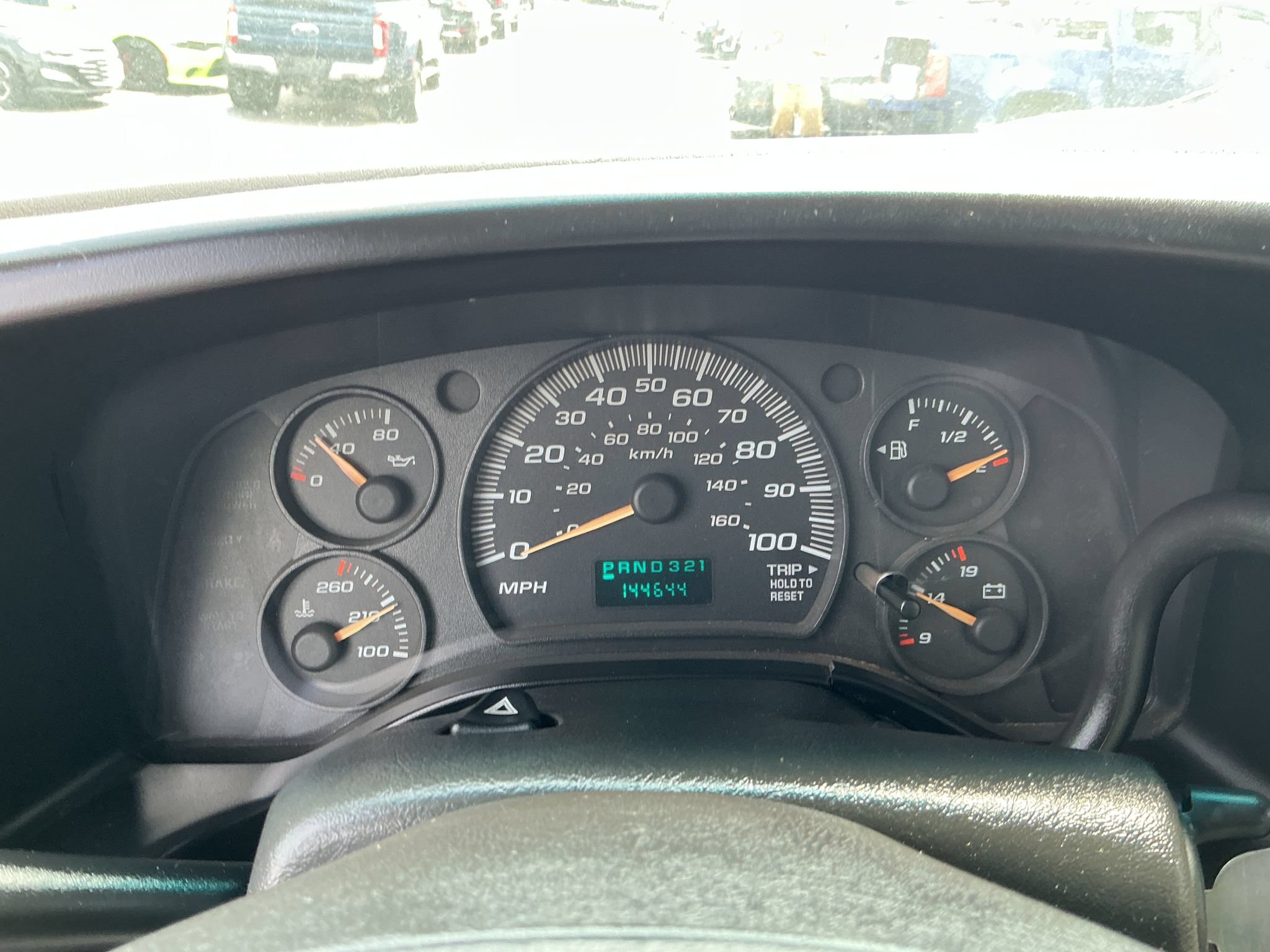 Used 2005 Chevrolet Express 3500 RWD image 17