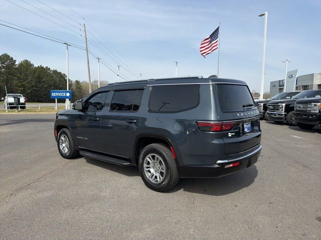 Used 2023 Jeep Wagoneer 2WD image 5