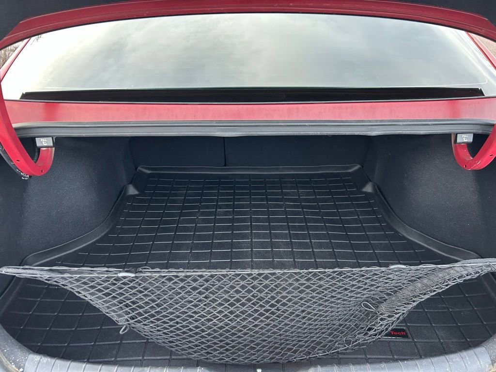 Used 2023 Hyundai Elantra Limited image 30