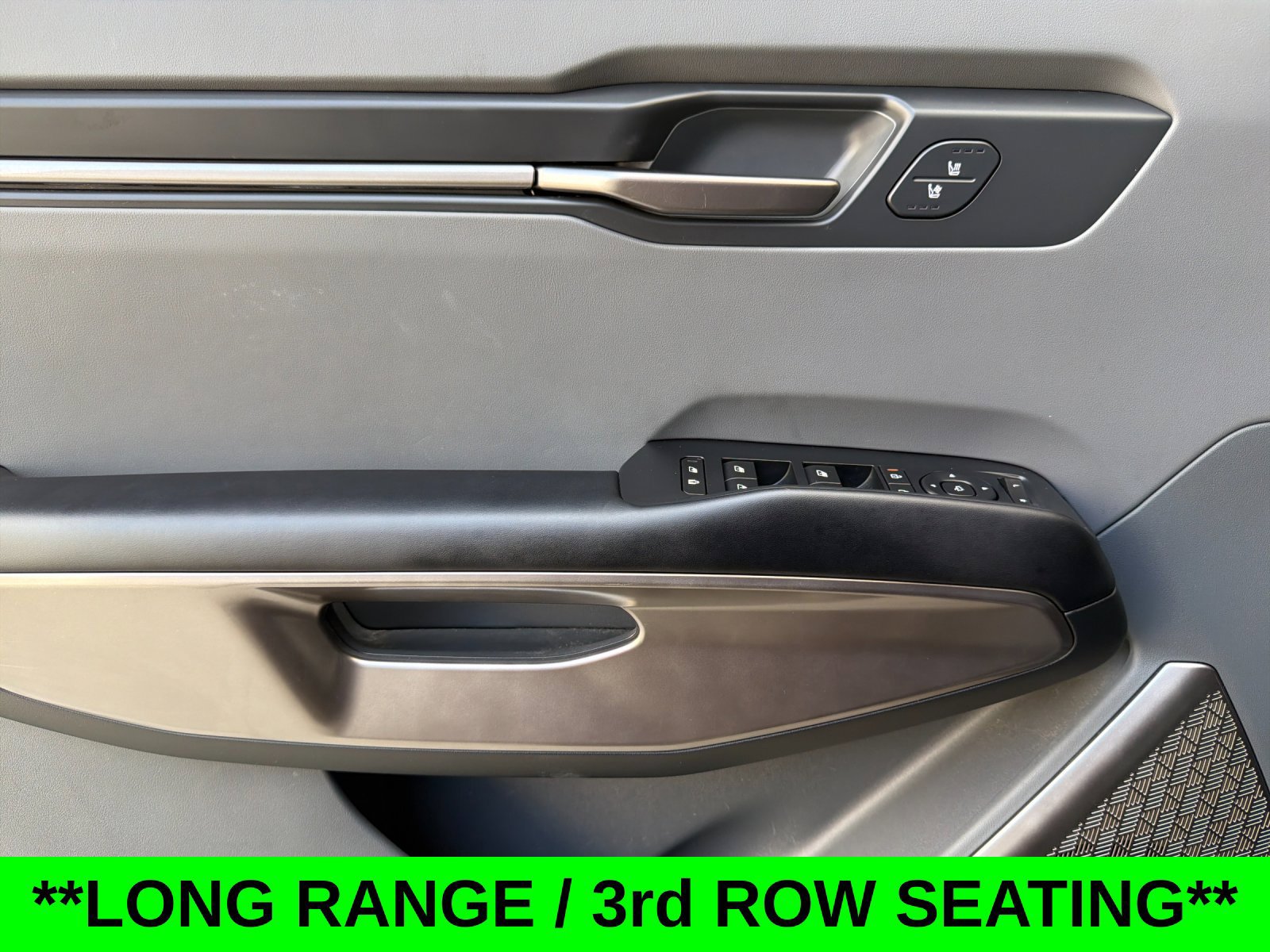 Used 2024 Kia EV9 Light Long Range RWD image 12