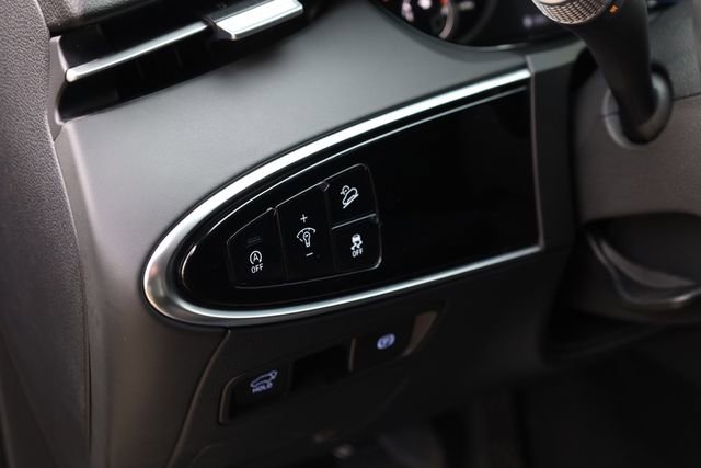 Used 2025 Genesis GV70 2.5T image 16