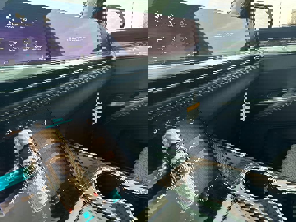 New 2026 Cadillac Escalade ESV Platinum Sport w/ LPO, Floor Liner Package image 21