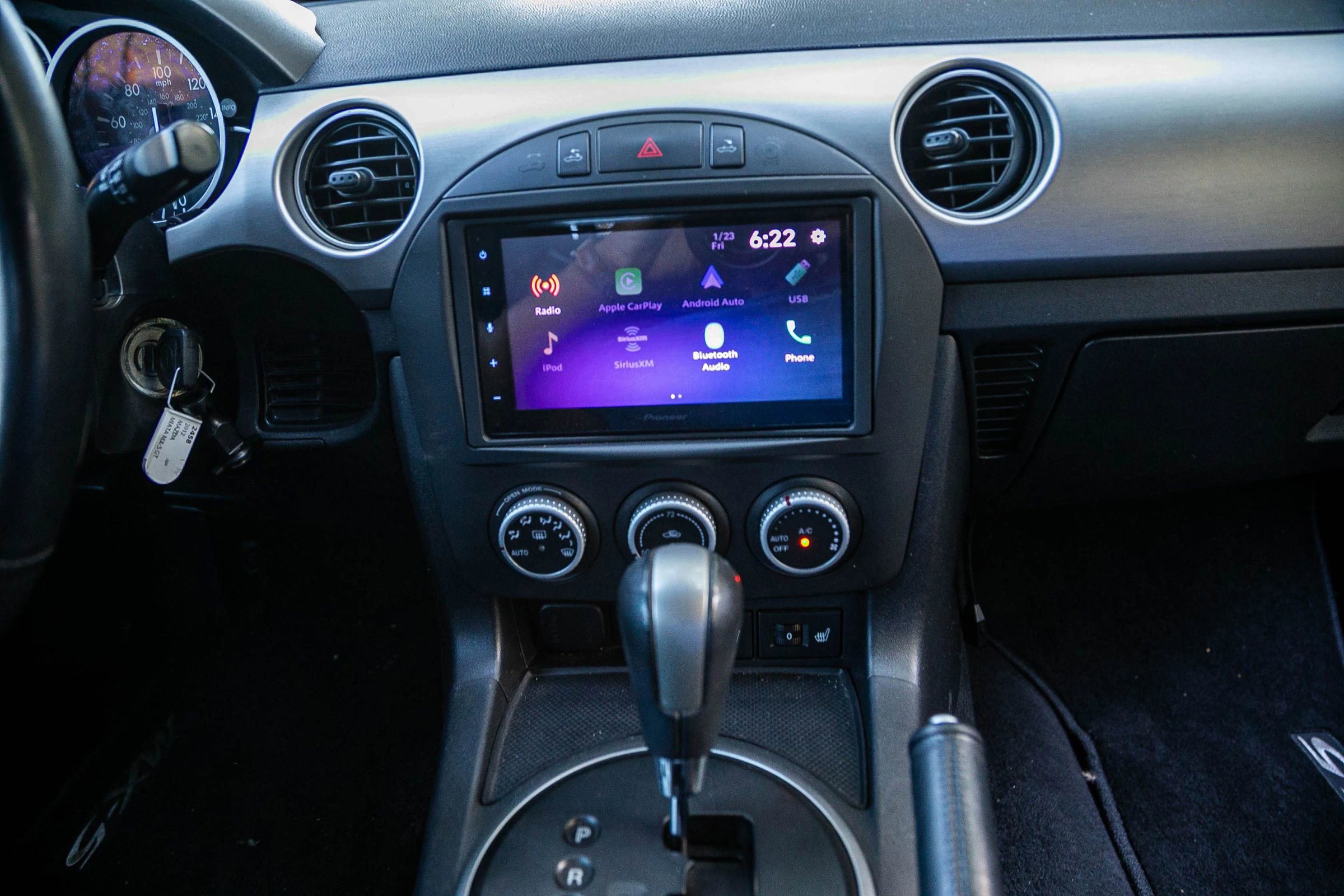 Used 2012 MAZDA MX-5 Miata Grand Touring w/ Premium Pkg image 22