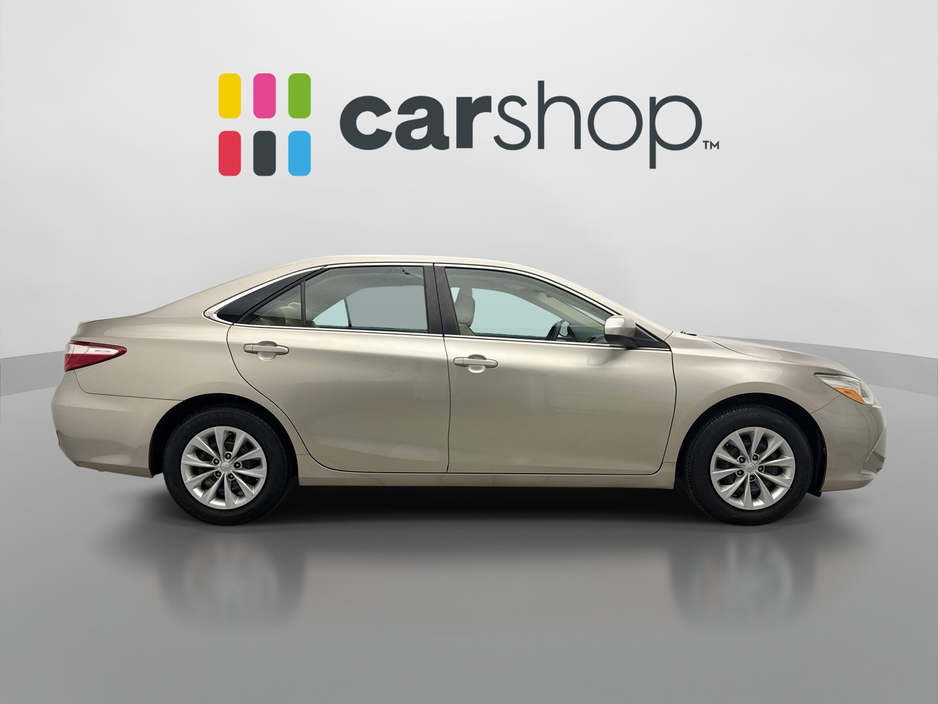 Used 2016 Toyota Camry LE FWD image 6