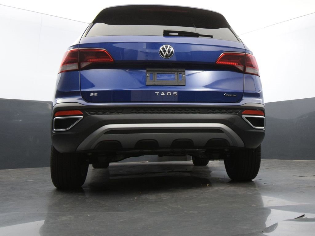 Used 2024 Volkswagen Taos SE image 36