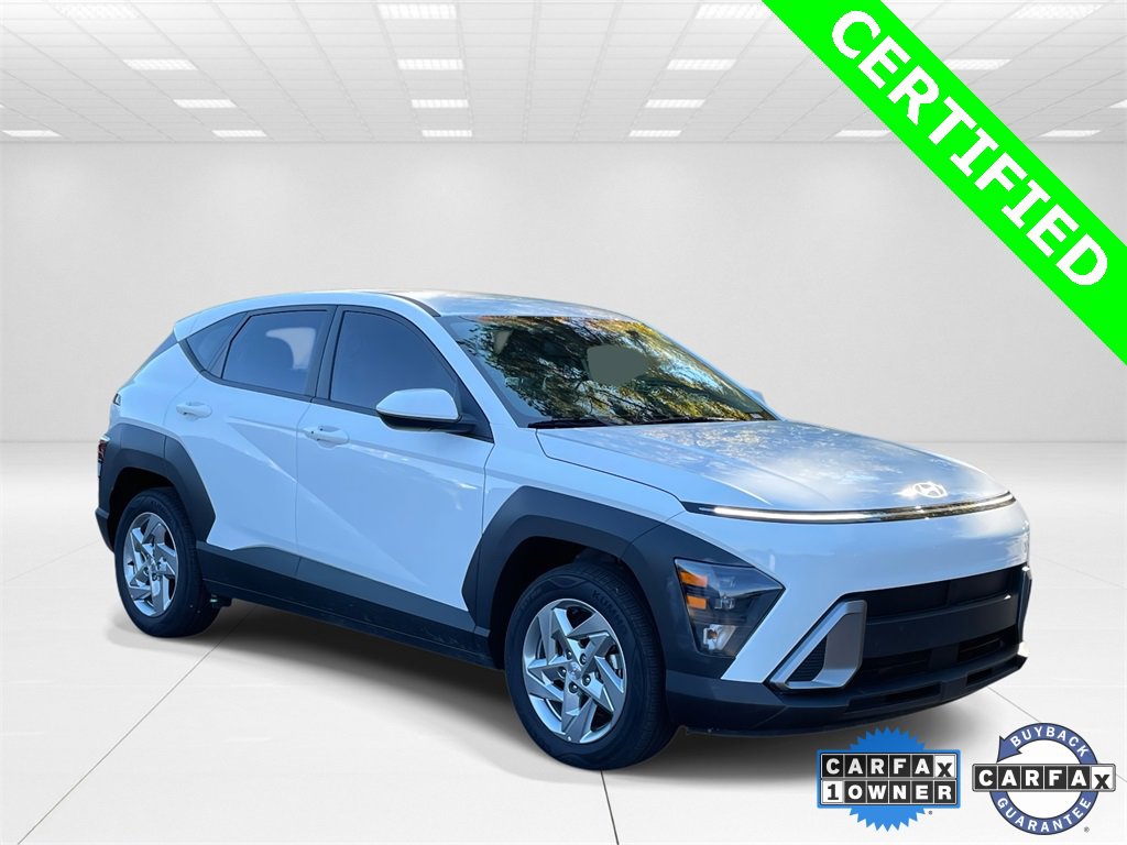 Certified 2025 Hyundai Kona SE image 1