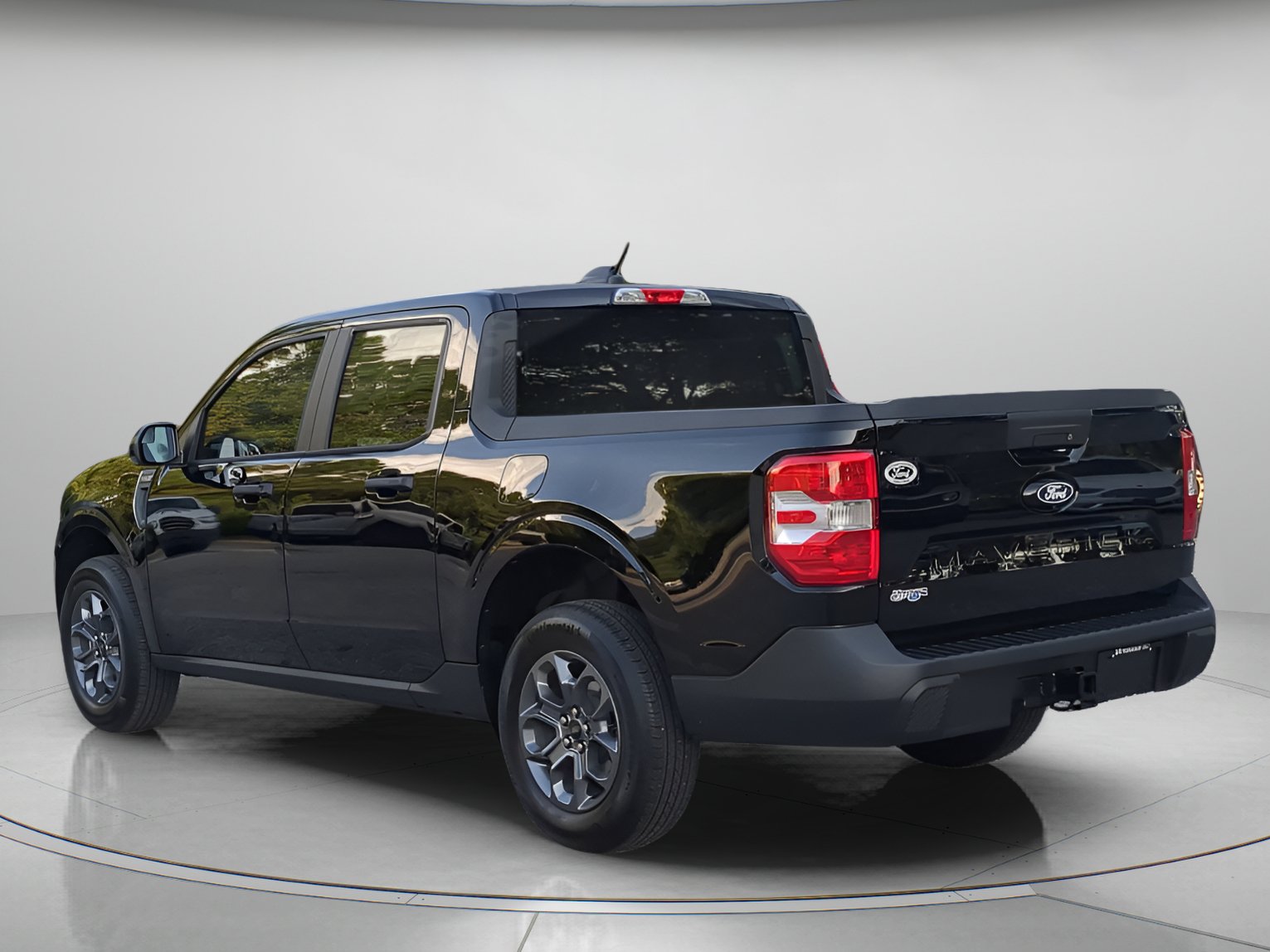 New 2026 Ford Maverick XLT w/ XLT Luxury Package FWD image 45