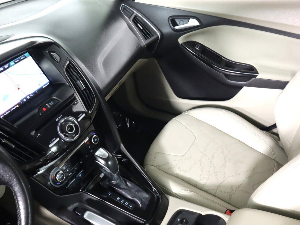 Used 2013 Ford Focus Electric Hatchback image 32