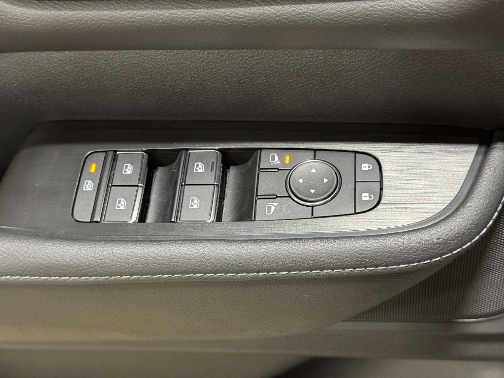 Certified 2026 Nissan Armada SV AWD/4WD image 19