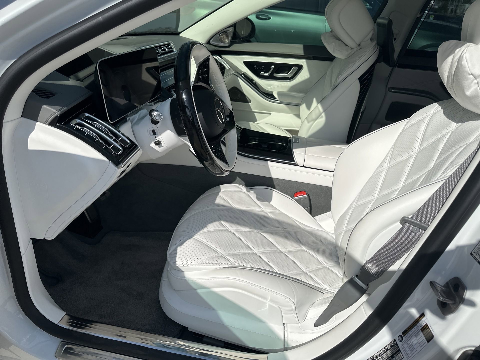 Used 2025 Mercedes-Benz Maybach S 580 4MATIC image 8