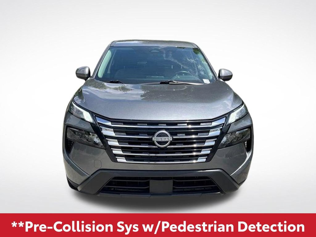 Used 2025 Nissan Rogue SV FWD image 11