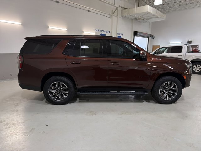 Used 2023 Chevrolet Tahoe Z71 w/ Luxury Package AWD/4WD image 10