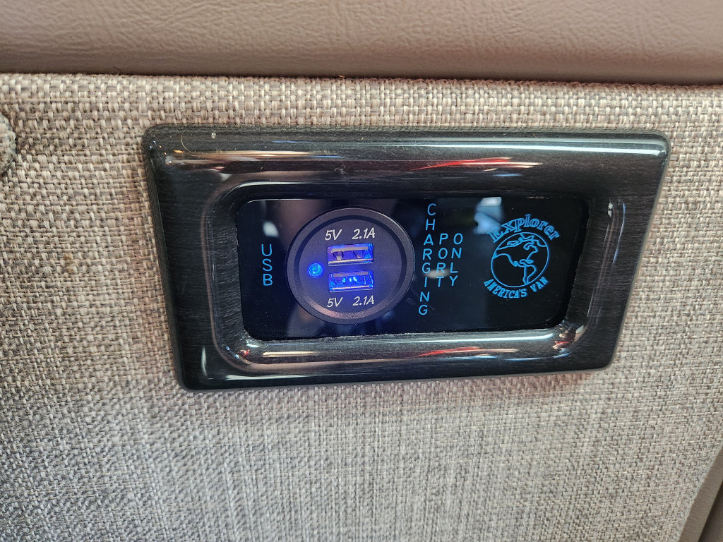 Used 2022 GMC Savana 2500 w/ Enhanced Convenience Package RWD image 57