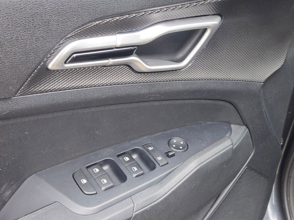 Used 2023 Kia Sportage LX image 19