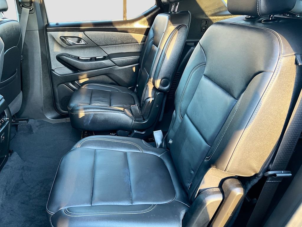Used 2022 Chevrolet Traverse LT w/ LPO, Floor Liner Package image 24